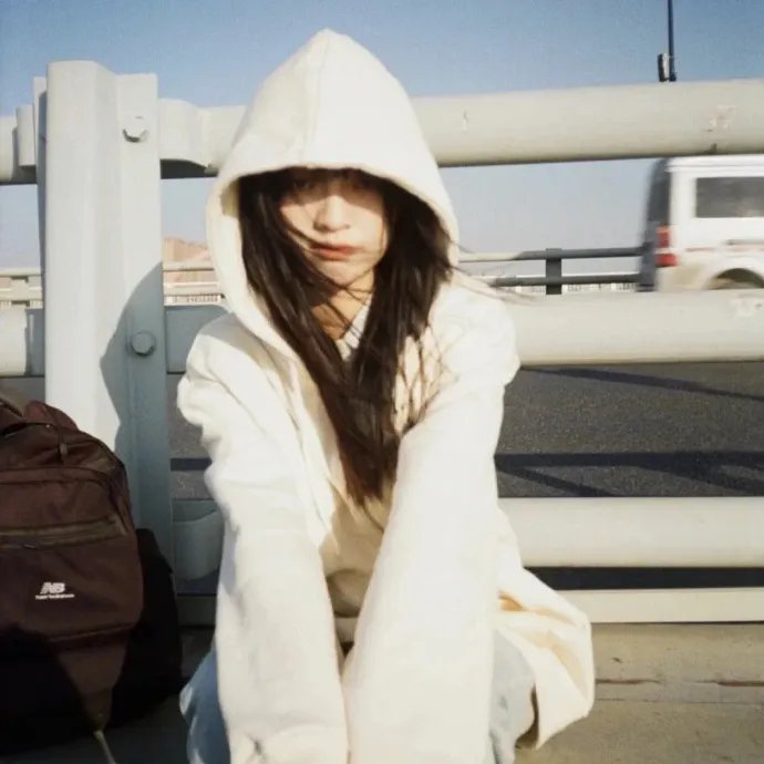 不可征服 海报